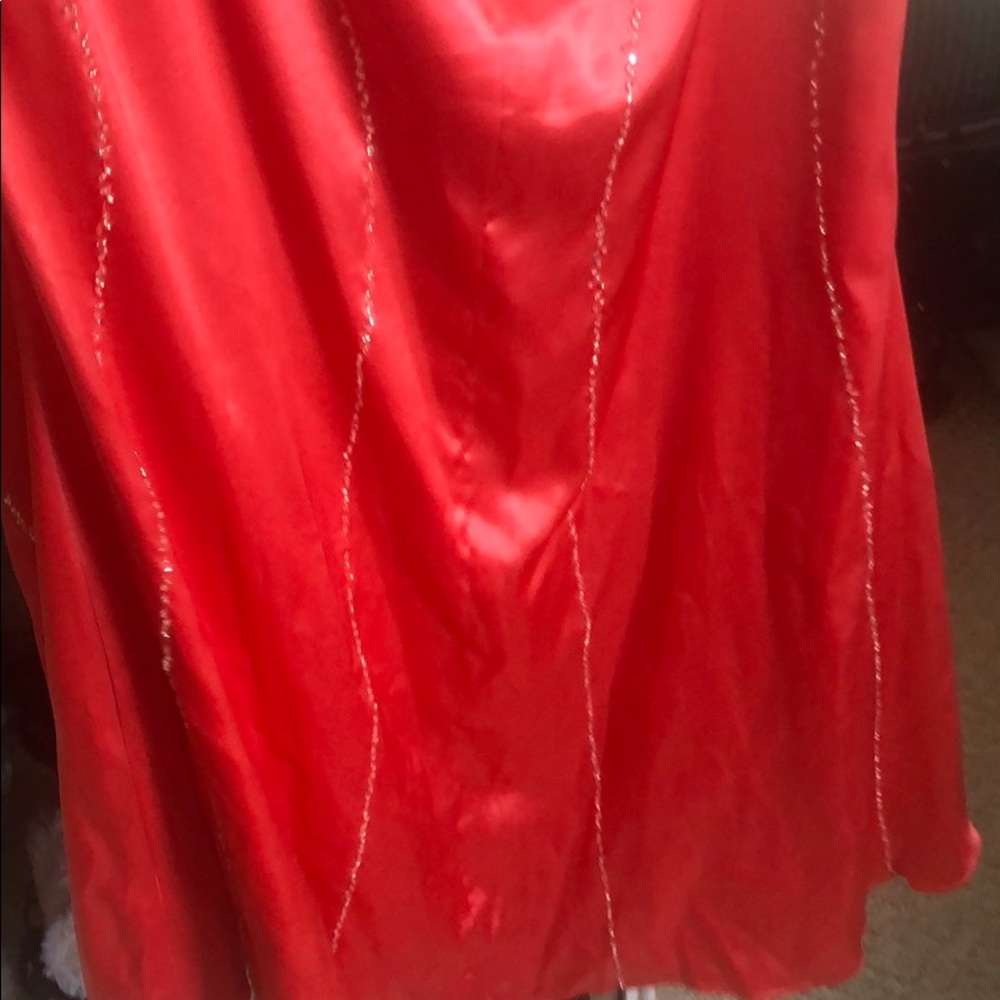 Dress - Picture 4 of 4